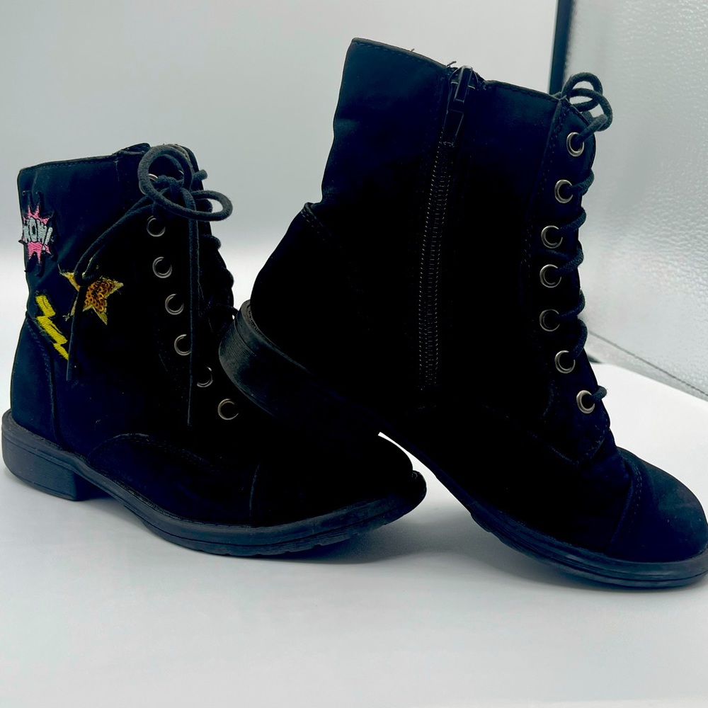 Combat boots. Girl size 12